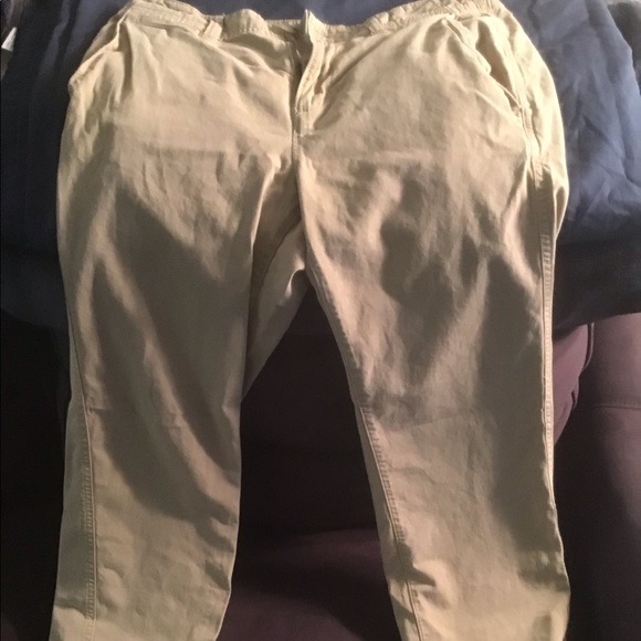 Bundle shirt and khakis - Picture 6 of 7